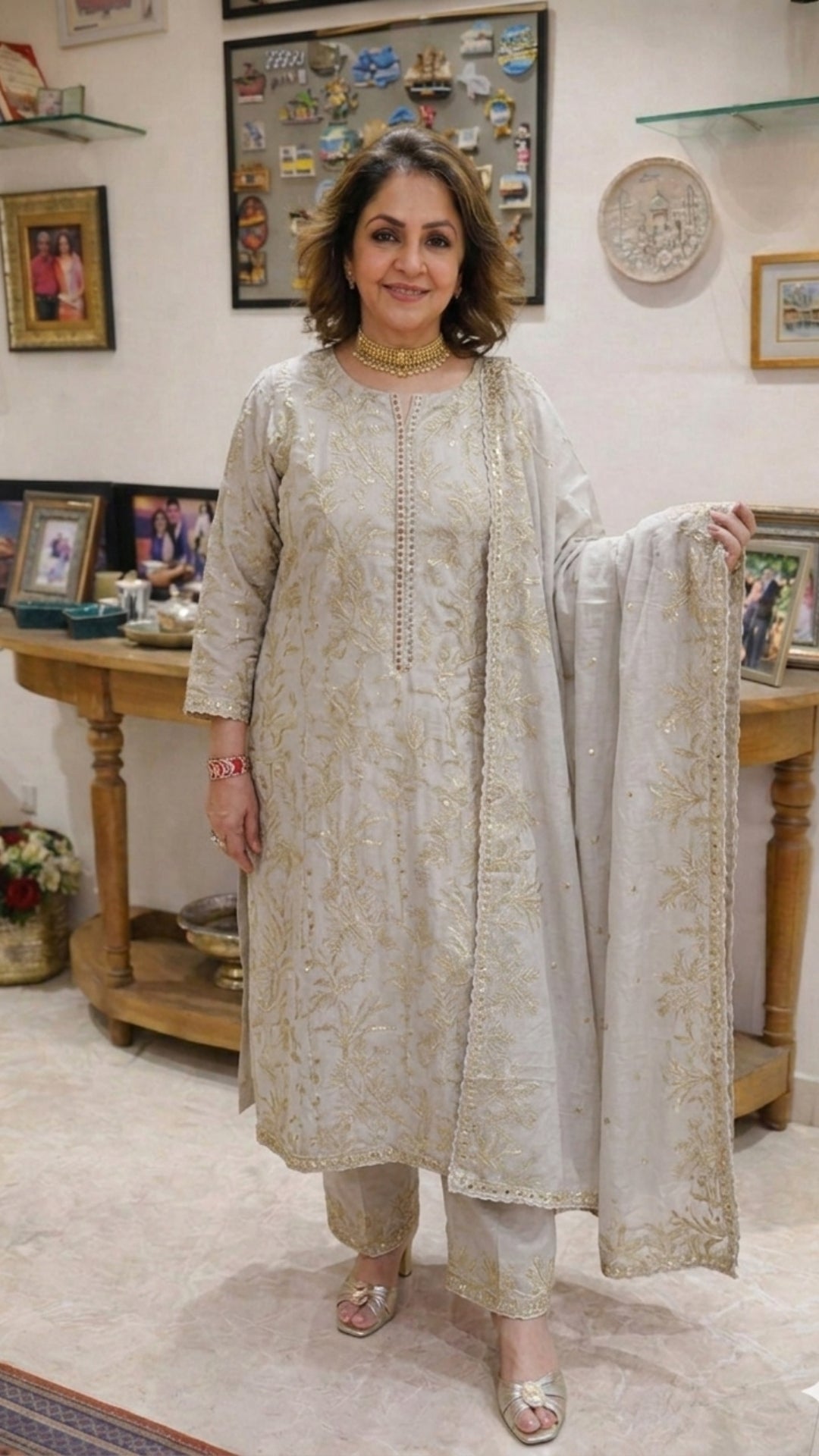 Showstopper Mul 3 piece set with Gold Zari & hand work