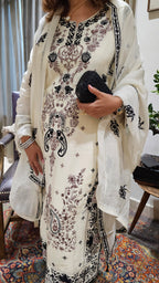 Beautiful 3 Piece Set With Embroidery and Resham Work