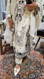 Beautiful 3 Piece Set With Embroidery and Resham Work