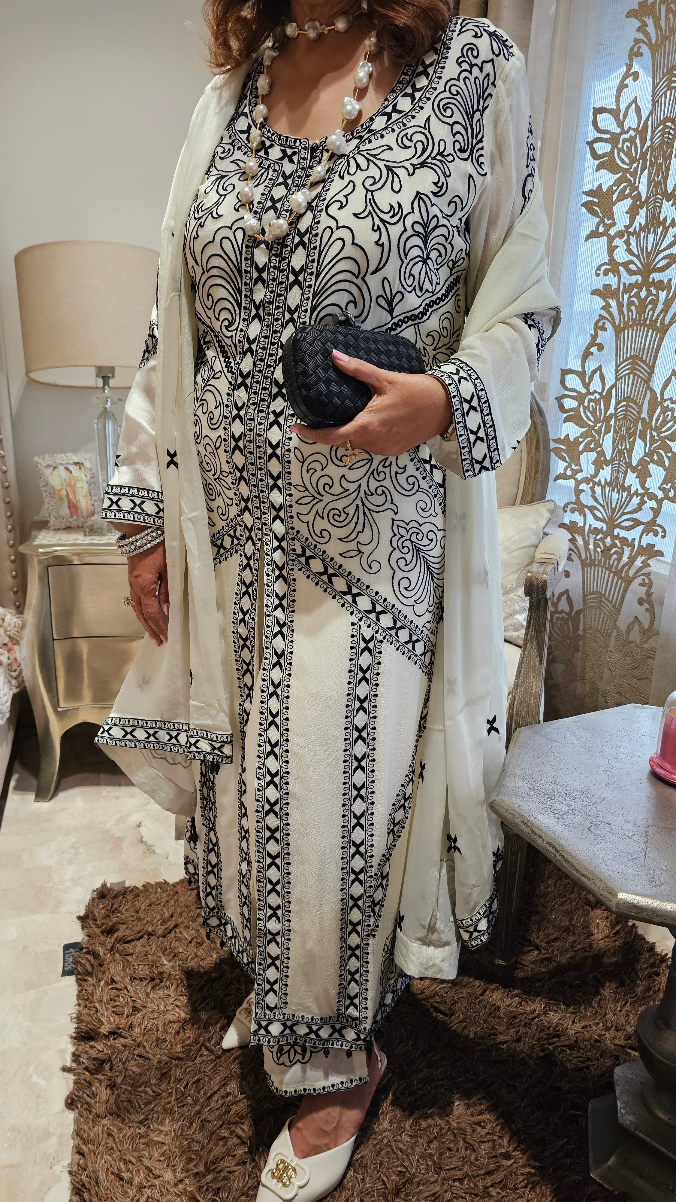 Adorable 3 Piece Set With resham thread Work