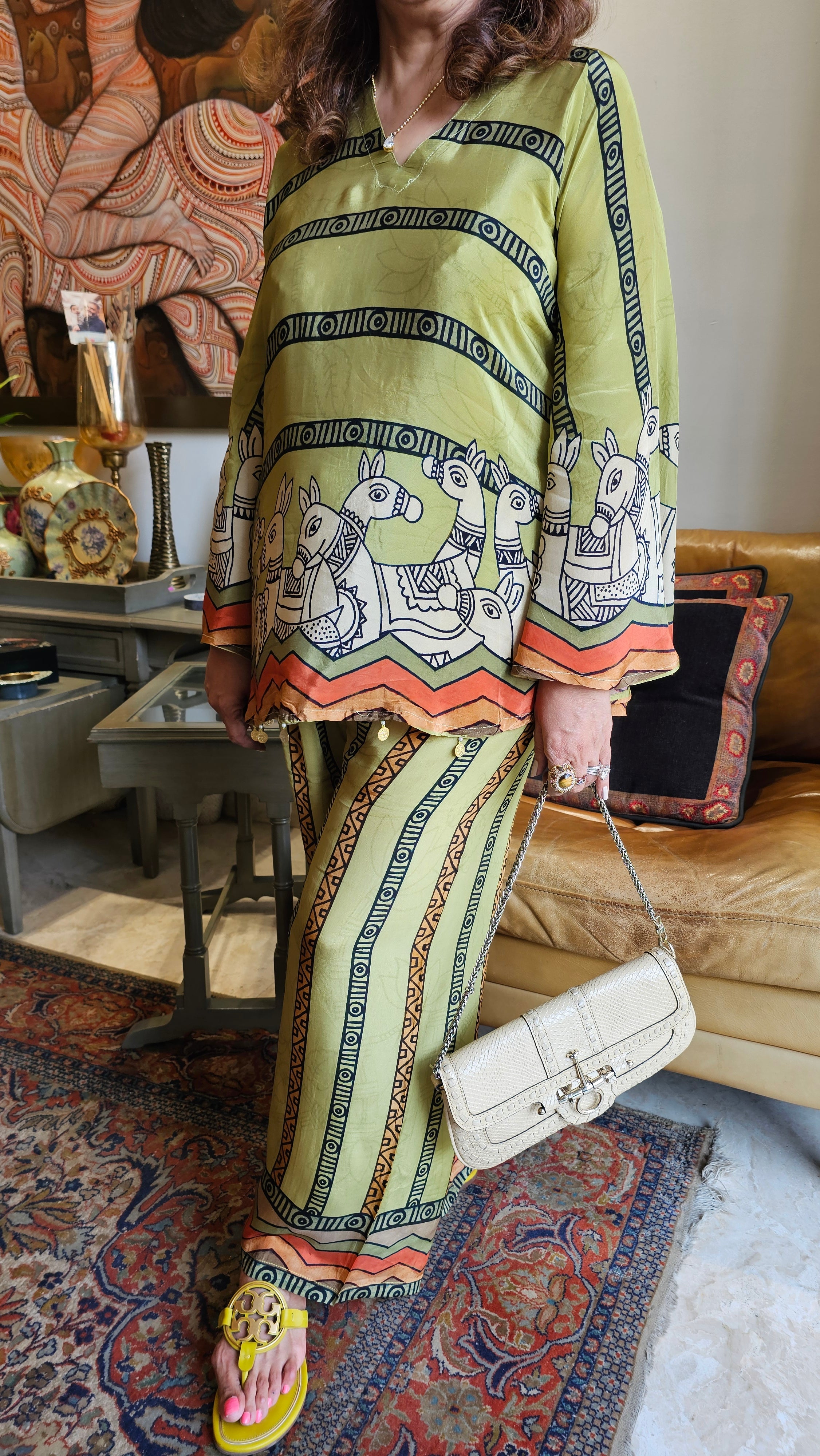 Stunning Bat Wing Style Crepe Silk Outfit With Digital Print