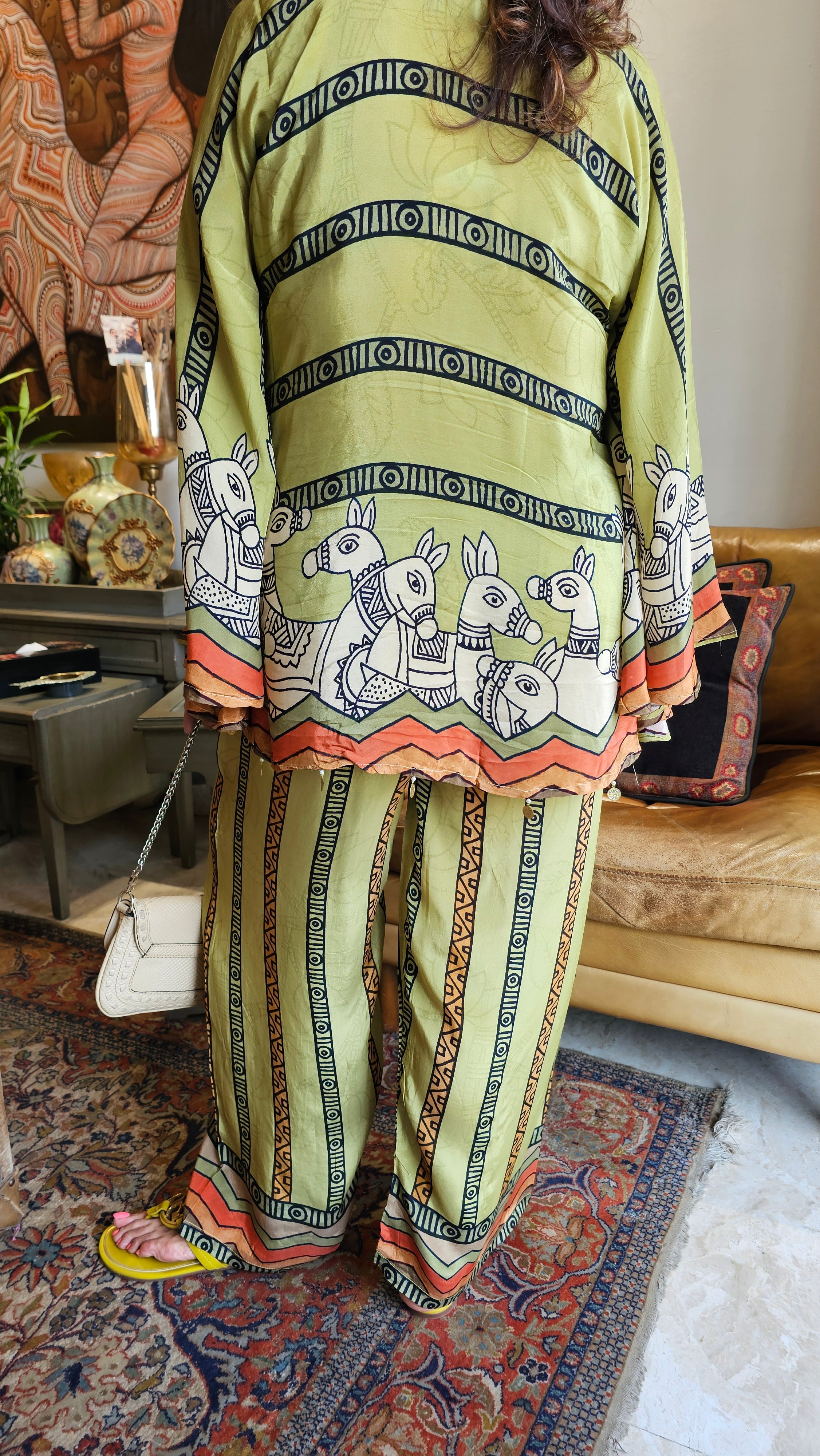 Stunning Bat Wing Style Crepe Silk Outfit With Digital Print