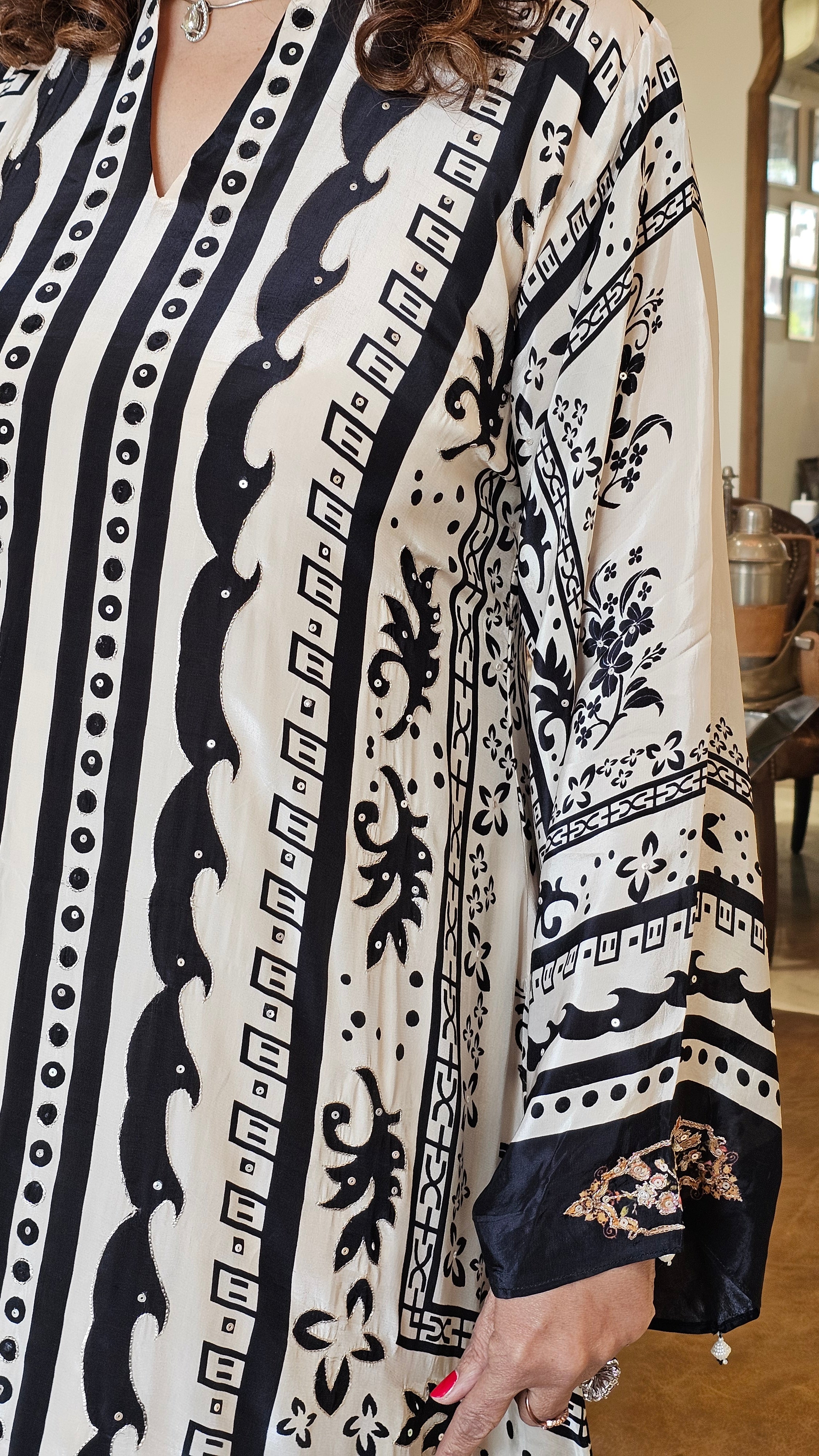 Stunning Digital Printed Aari Sippi Embroidery on Kurta With Digital Printed Bottom