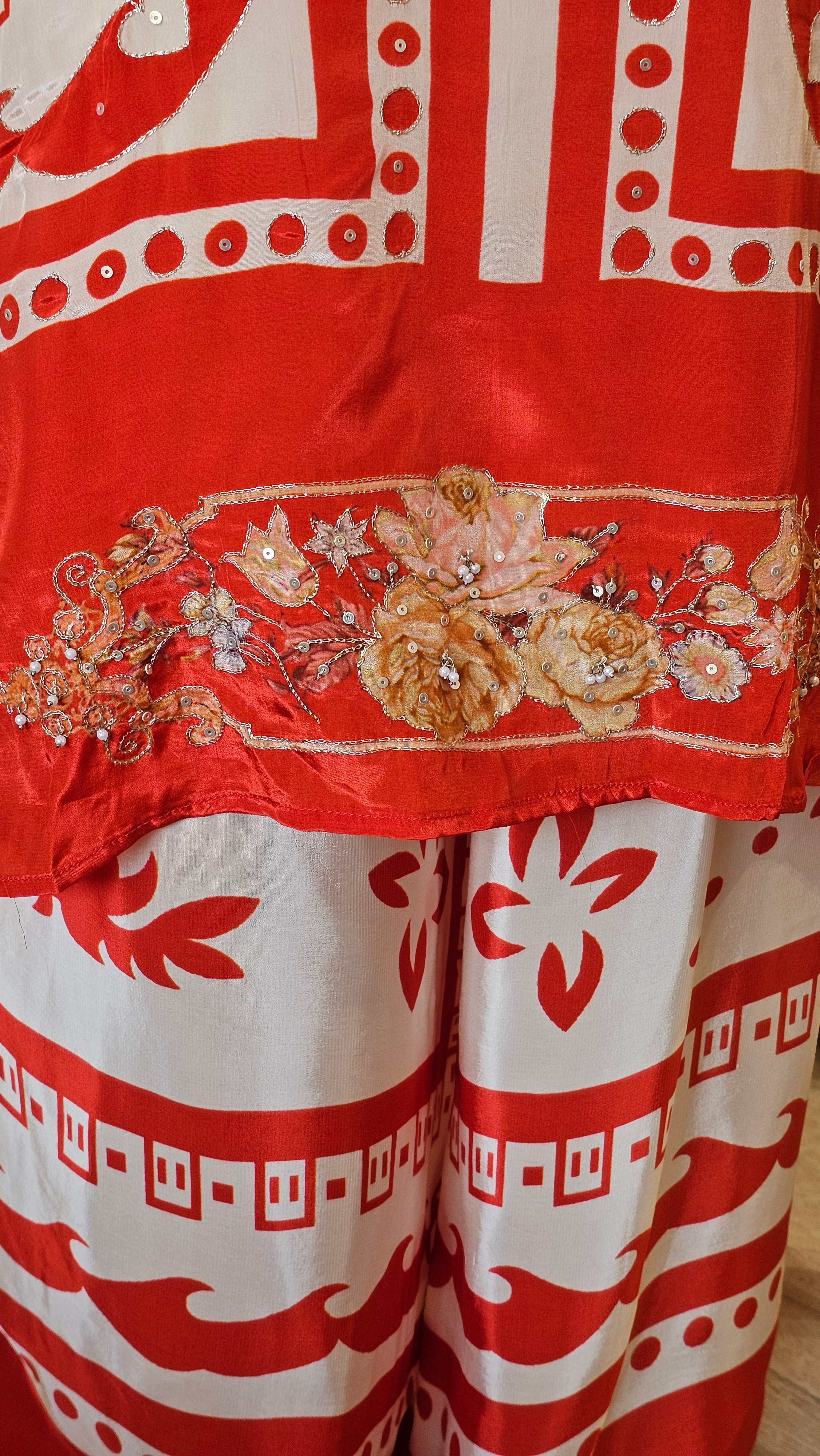 Stunning Digital Printed Aari Sippi Embroidery on Kurta With Digital Printed Bottom