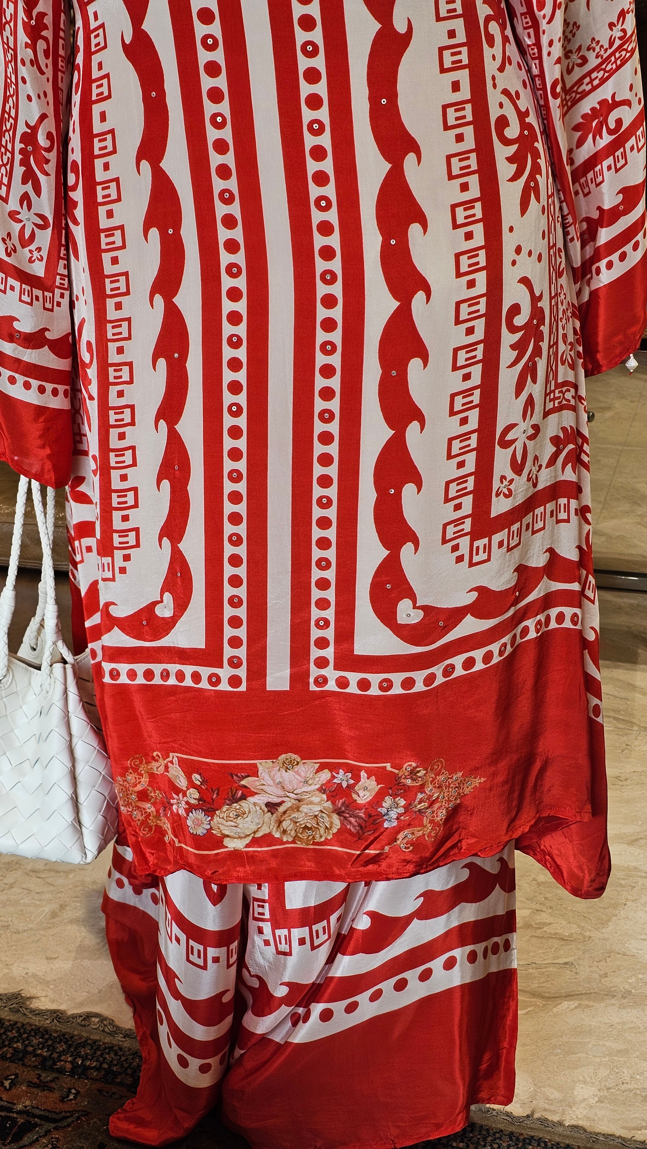 Stunning Digital Printed Aari Sippi Embroidery on Kurta With Digital Printed Bottom