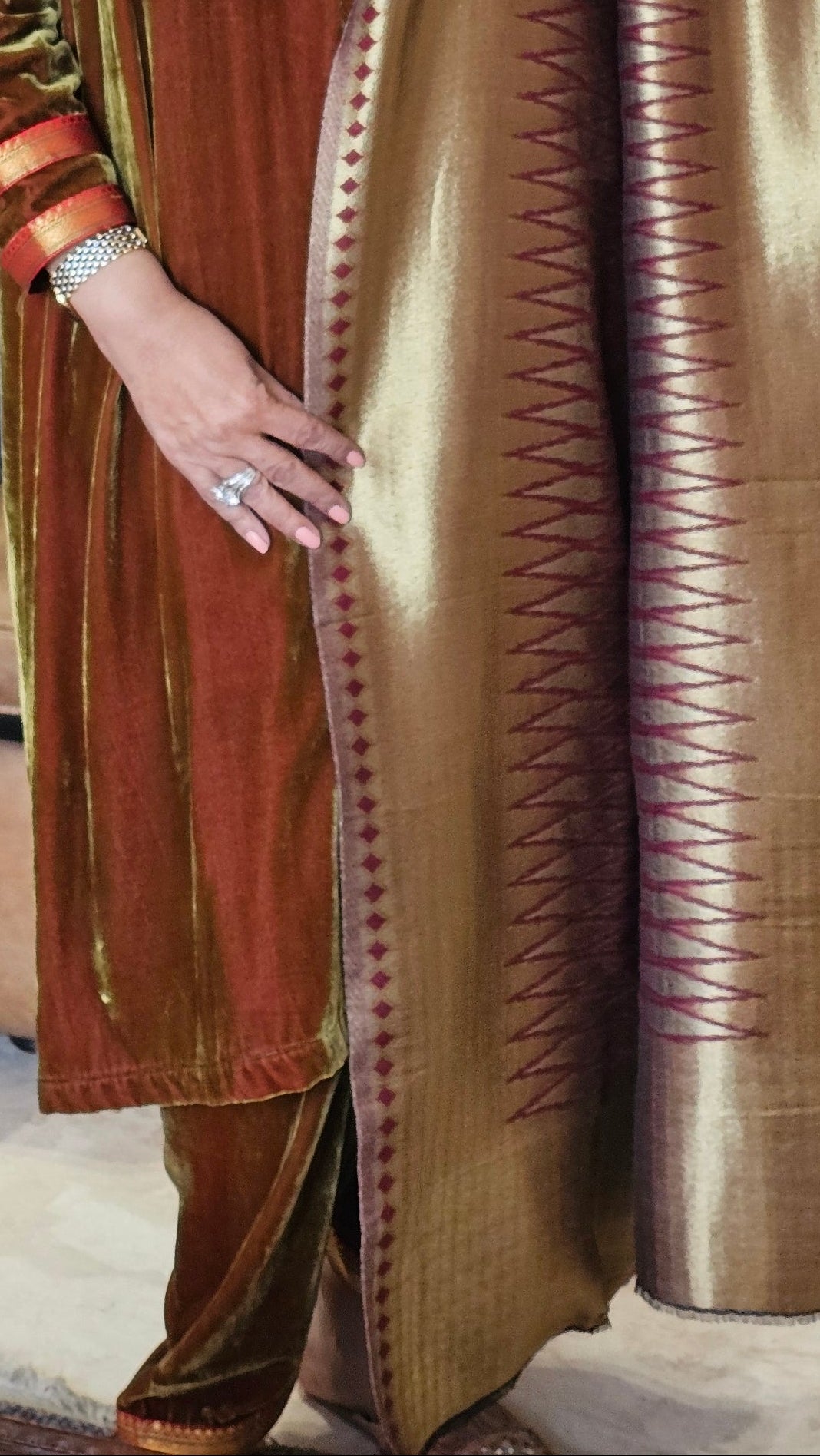 Beautiful pure silk Velvet suit with Bina Kundey ki salwaar with reversible shawl