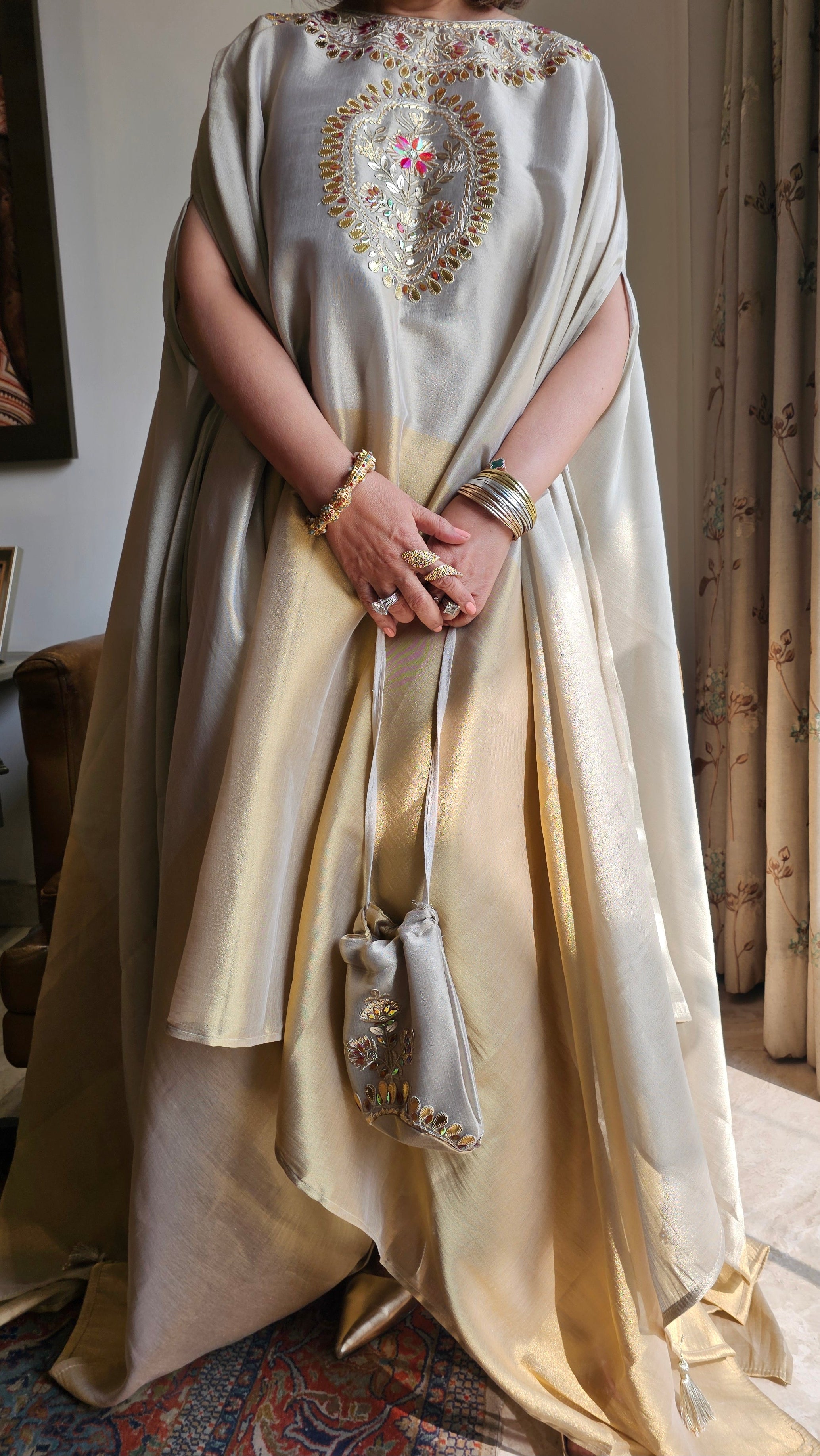Stunning Wispy Metallic 2 Piece Set