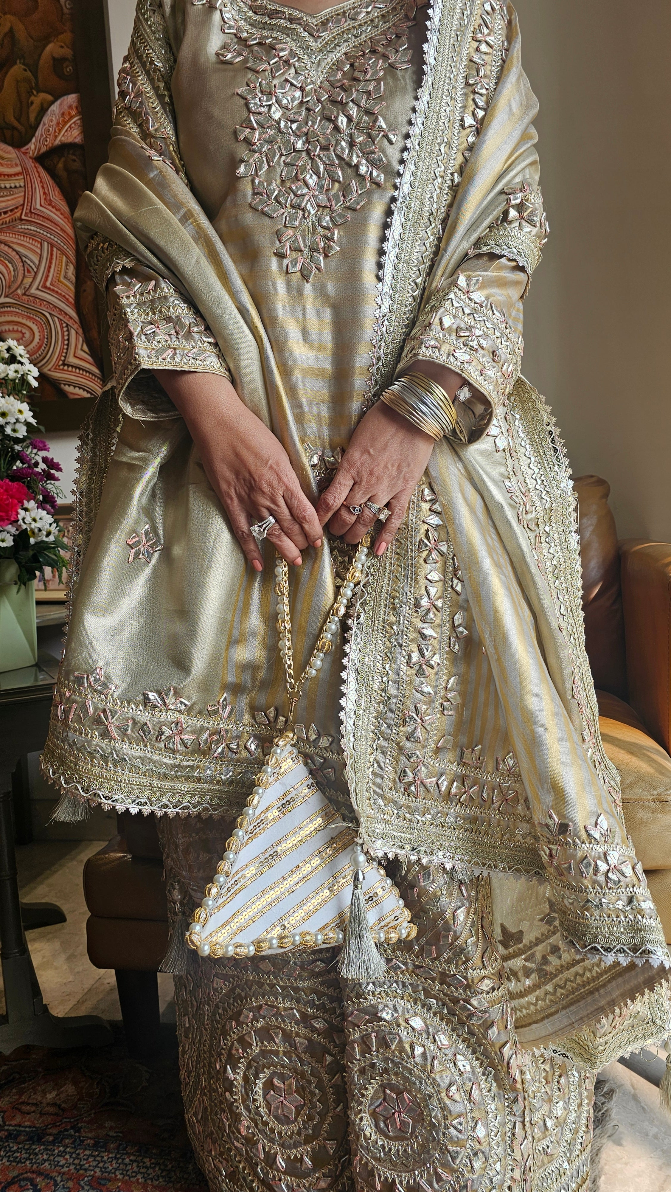 Stunning Wispy Metallic 3 Piece Set 