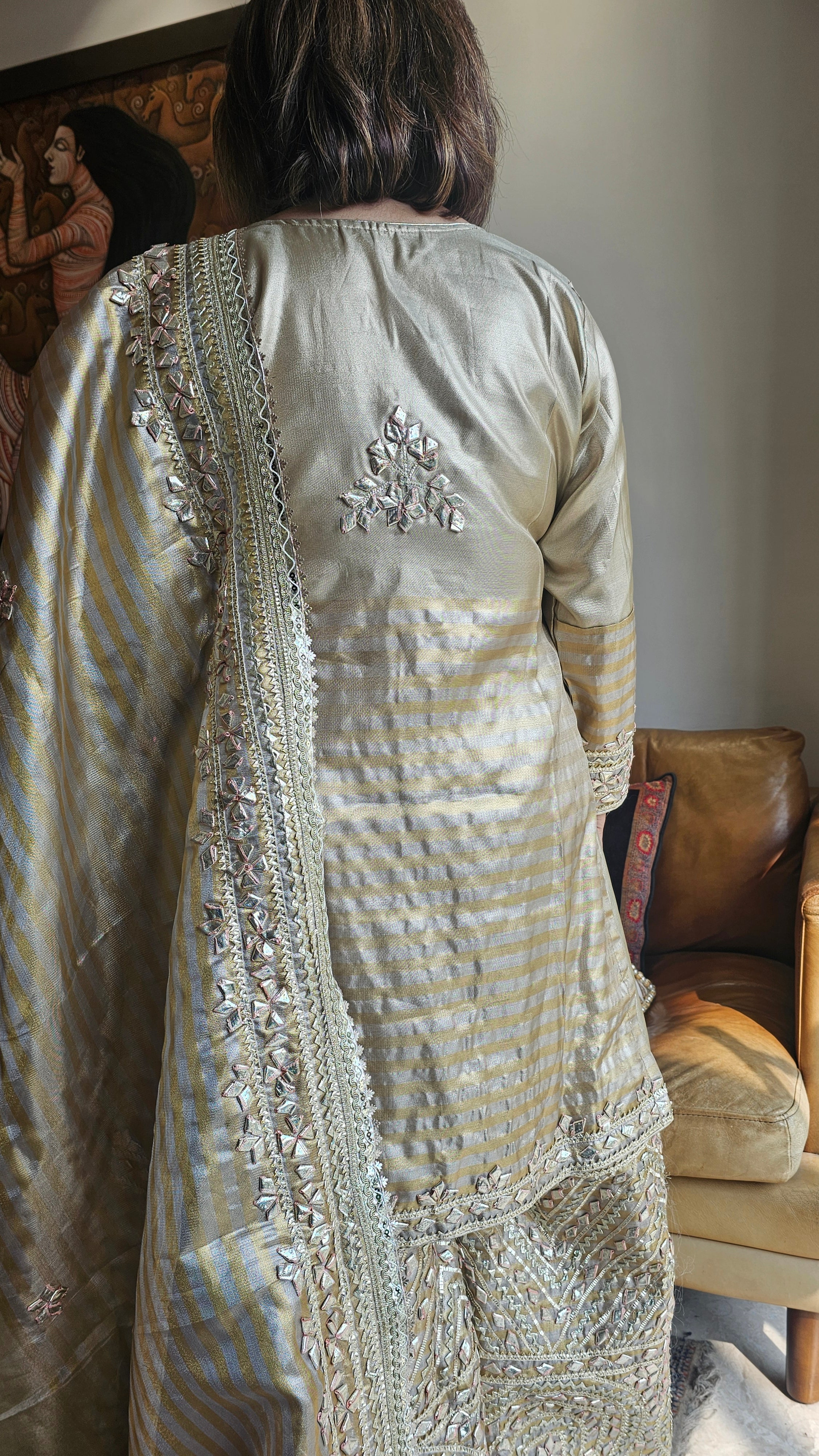 Stunning Wispy Metallic 3 Piece Set 