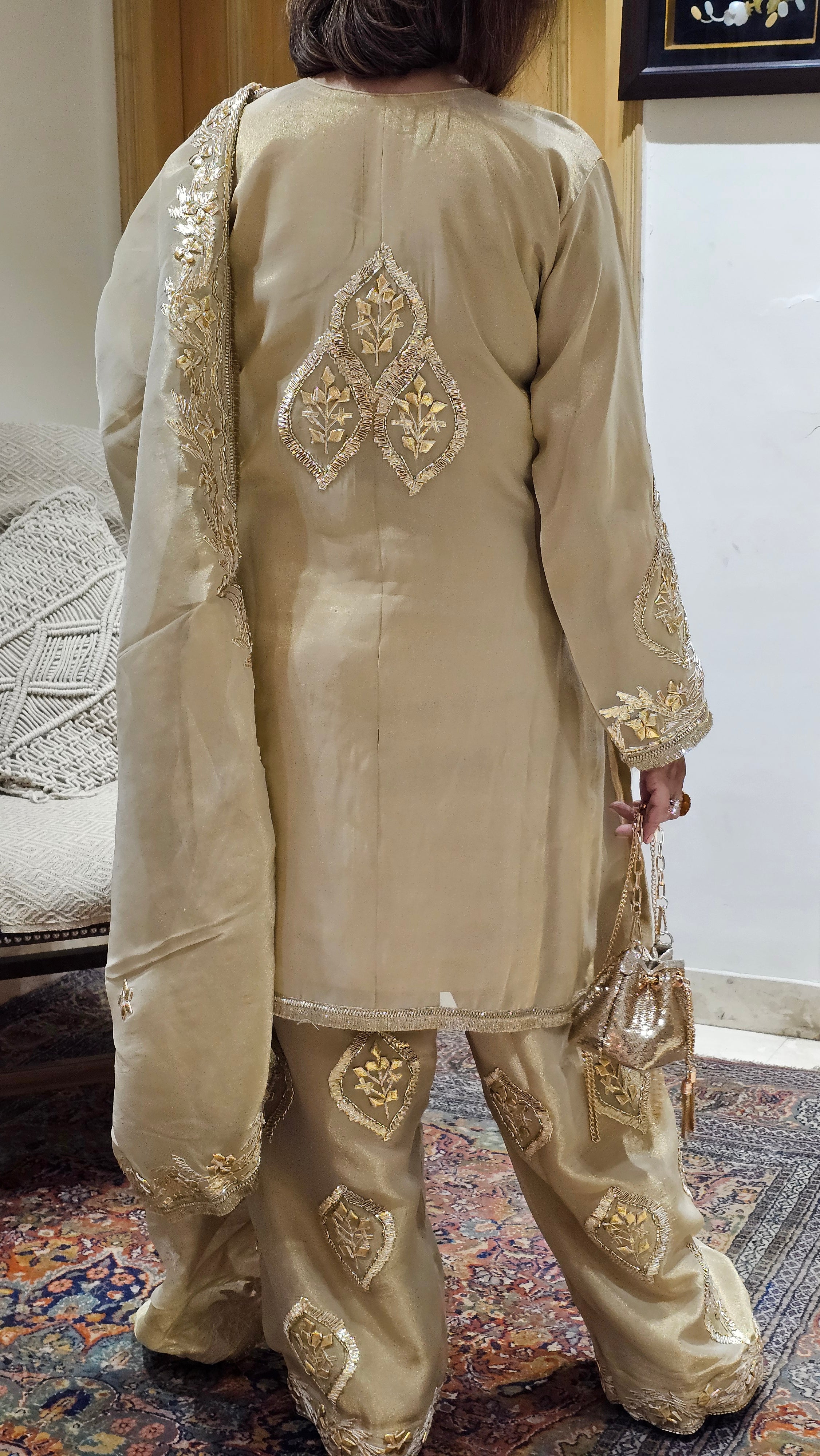 Adorable Wispy Metallic 3 Piece Set