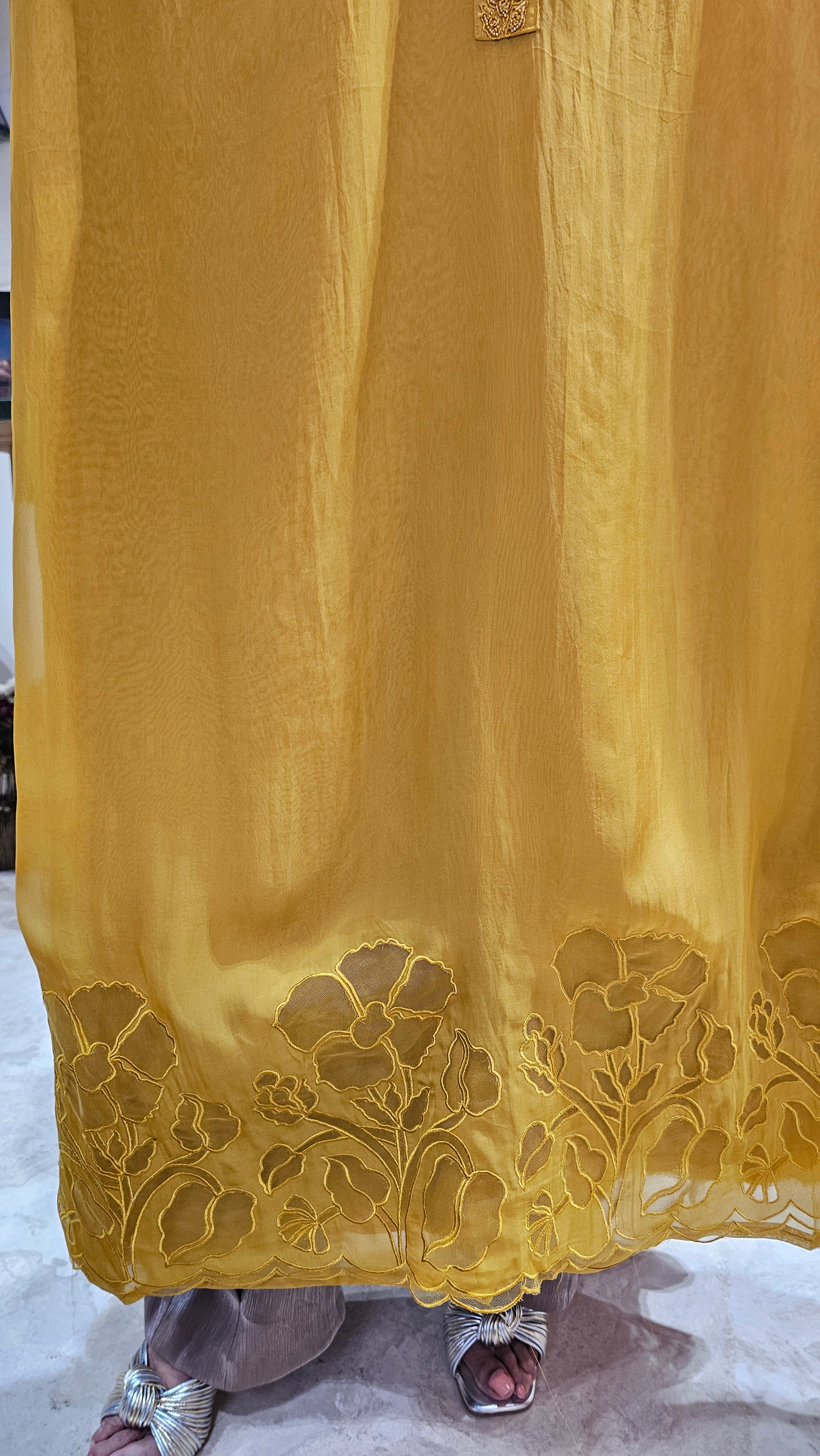 Beautiful Soft Organza Shirt & dupatta With Net Cut Work & Upara Silk Bottom