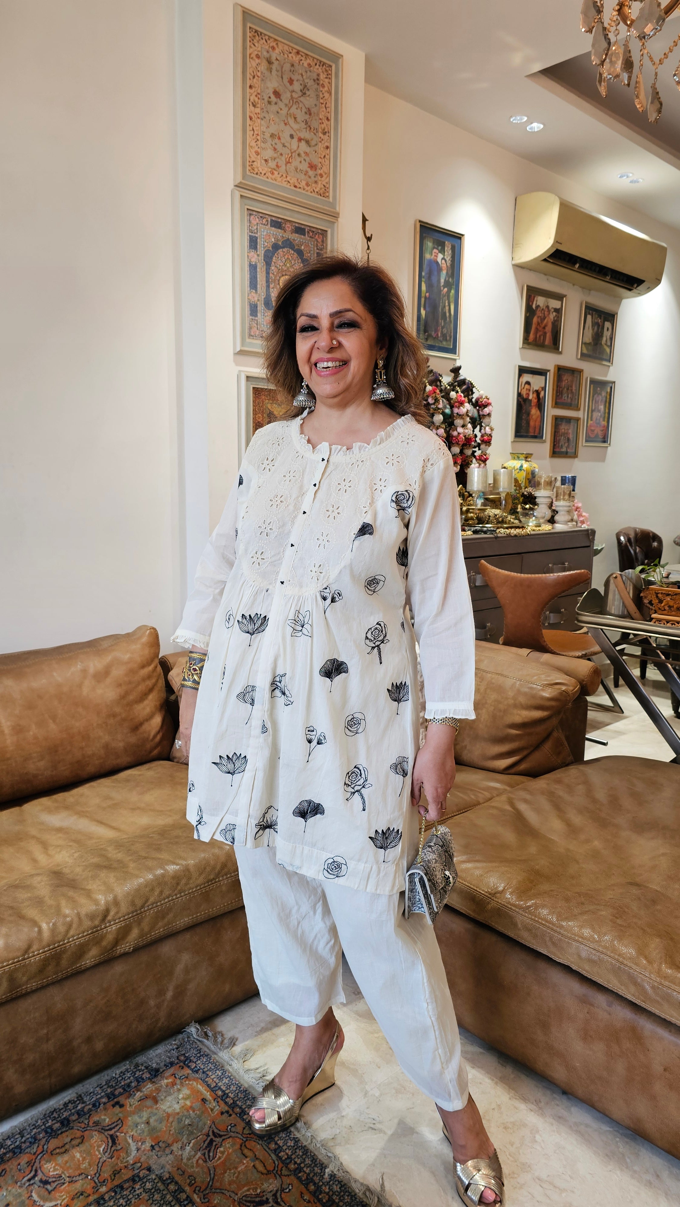 Stunning Mul Cotton 2 piece Set With floral thread work