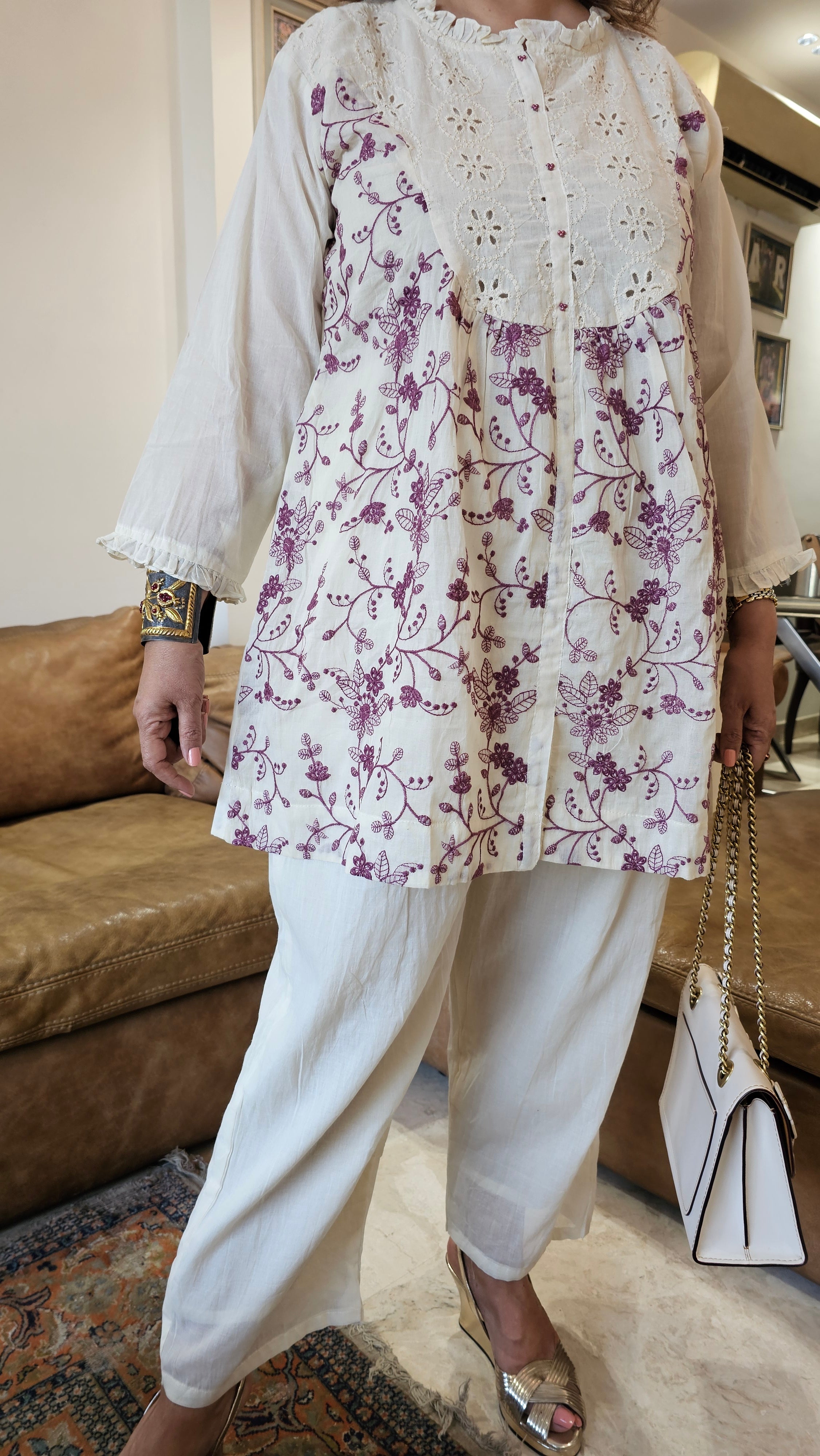 Stunning Mul Cotton 2 piece Set With floral thread work