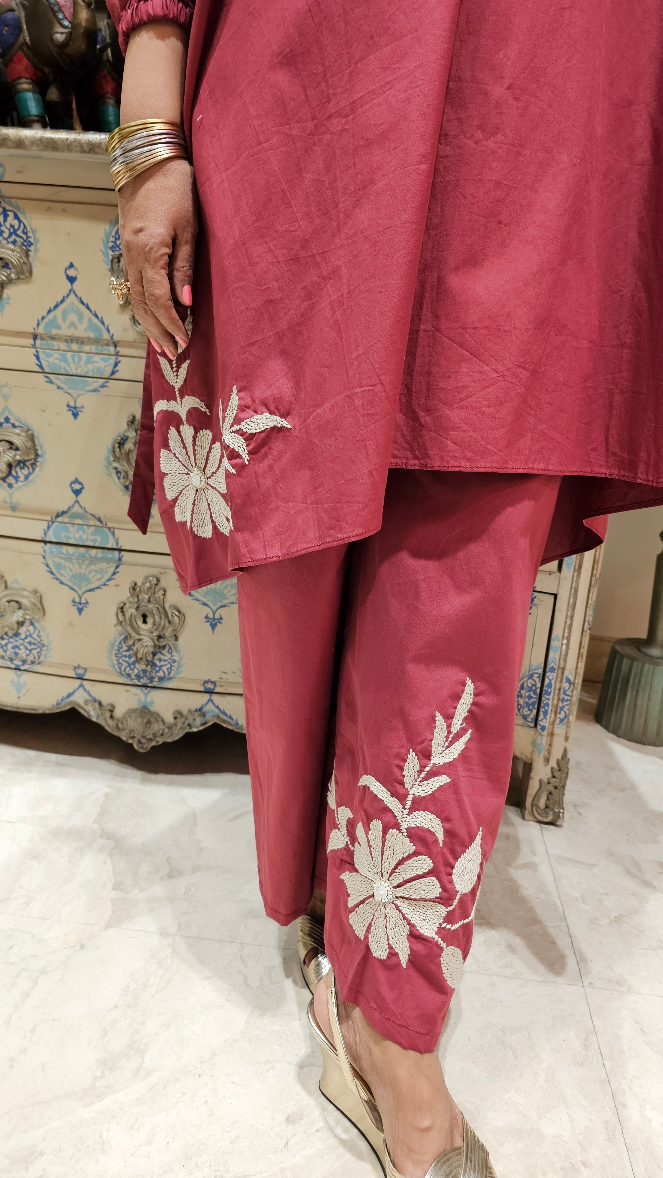 Gorgeous Cotton Top & Bottom with Floral Thread Work