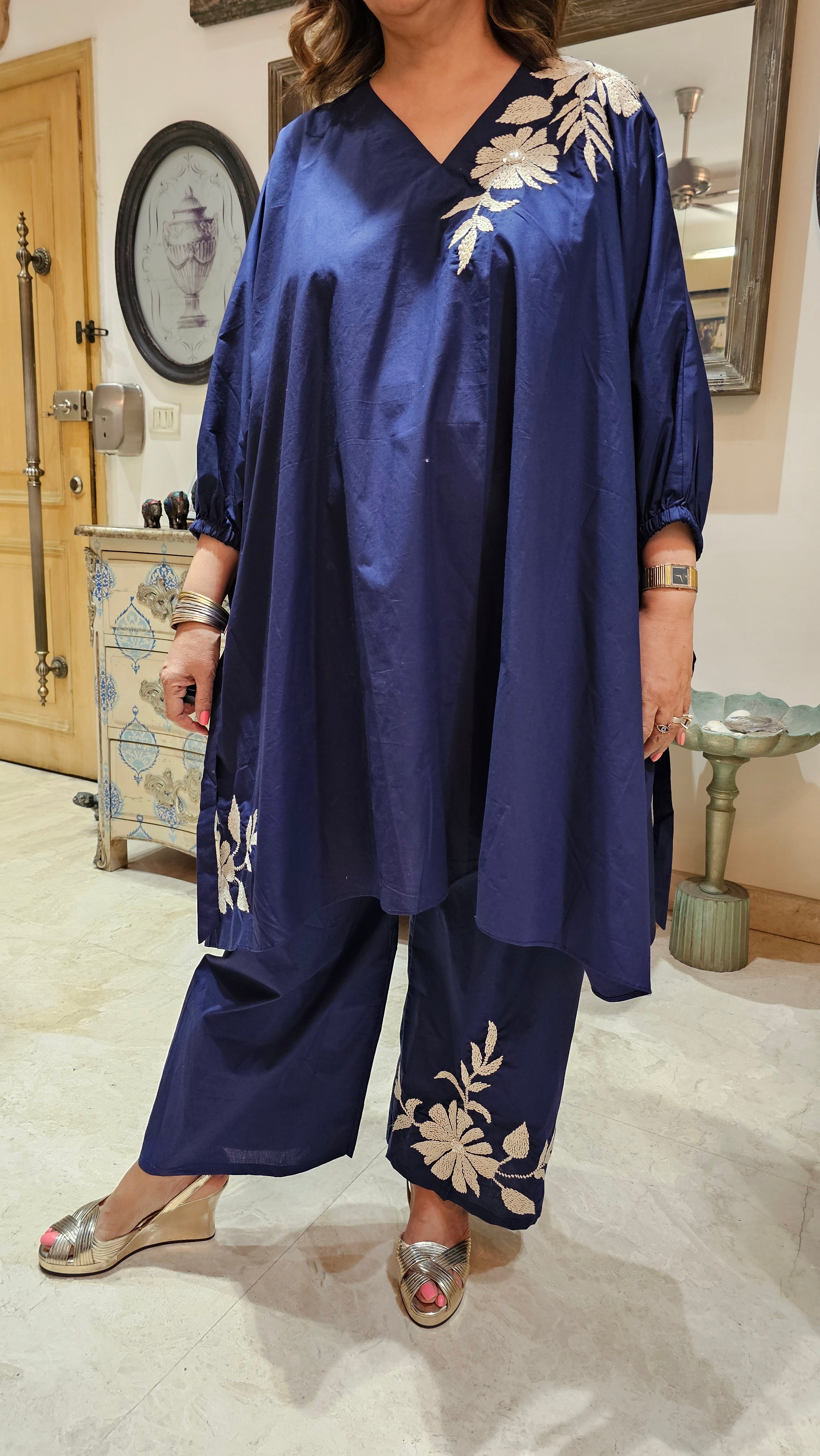 Gorgeous Cotton Top & Bottom with Floral Thread Work