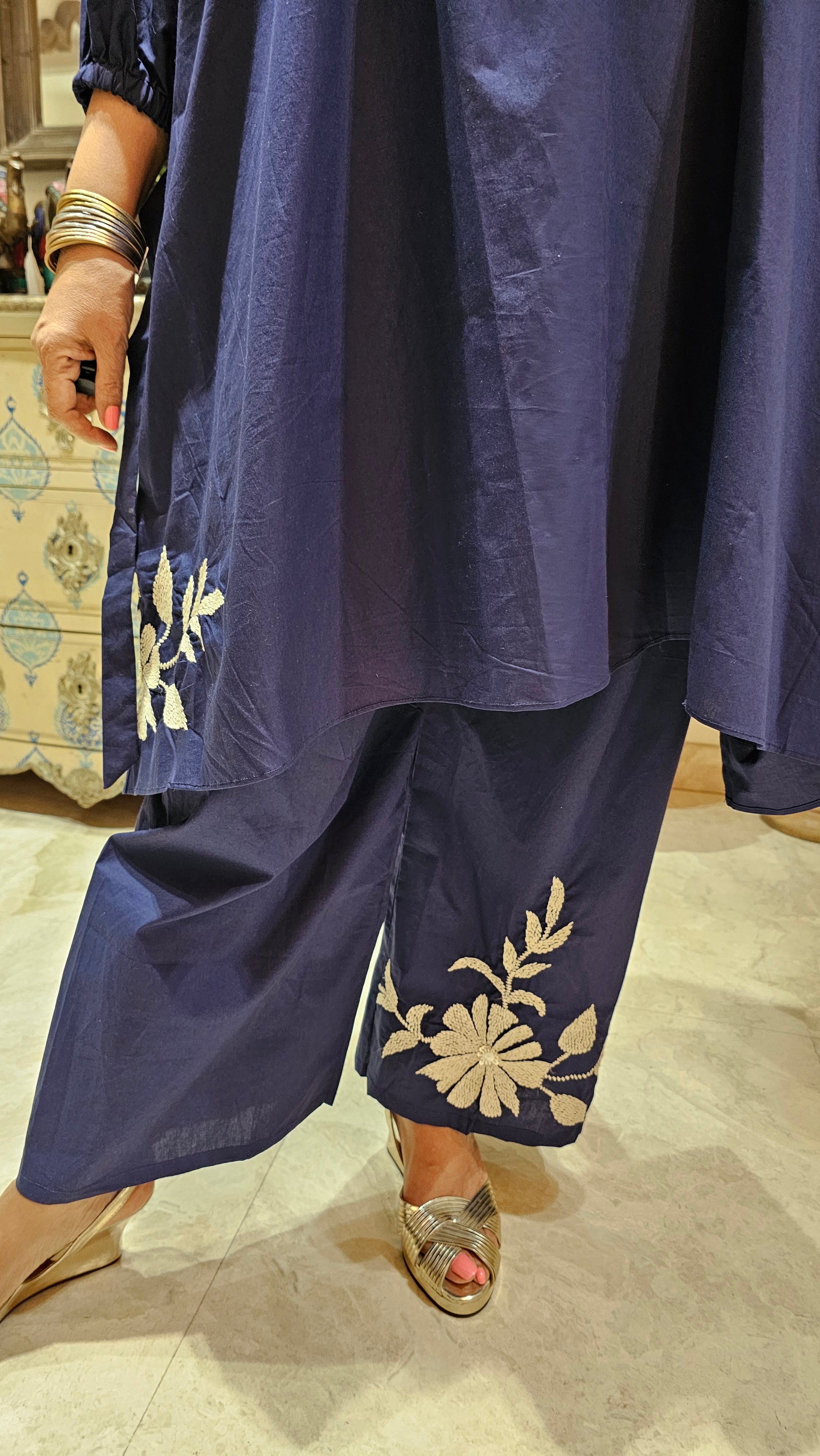 Gorgeous Cotton Top & Bottom with Floral Thread Work
