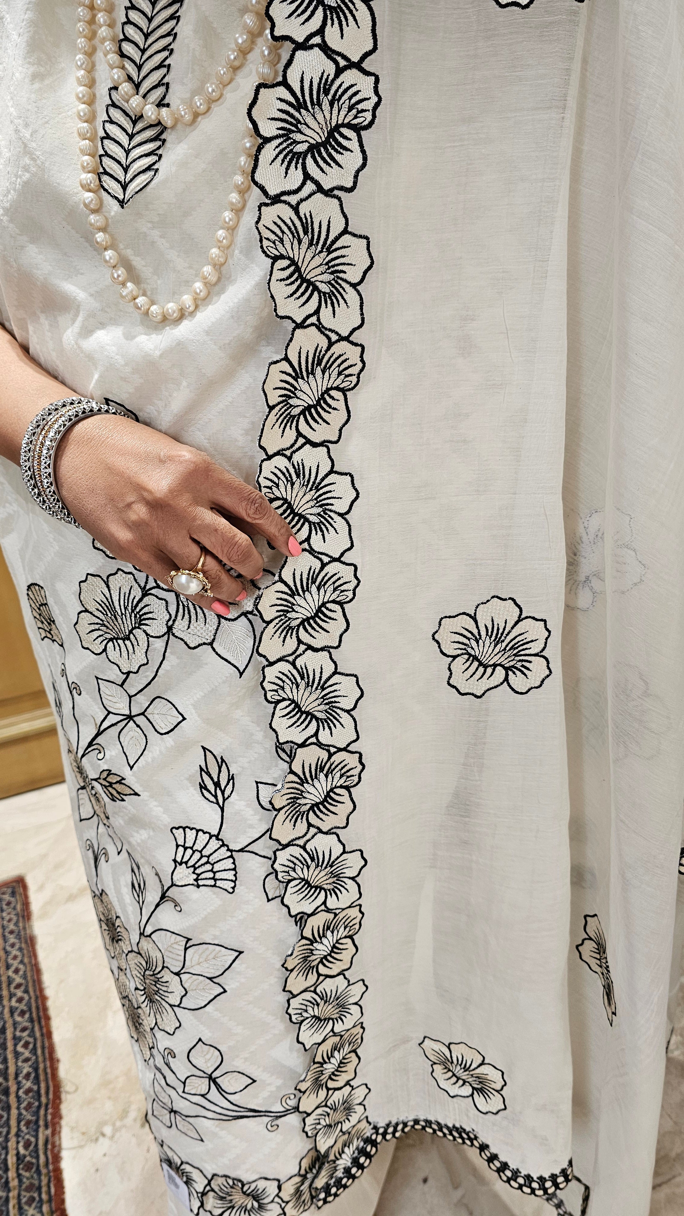 Stunning Mul - Mul & Unstitched 3 Piece Set with Applique Work