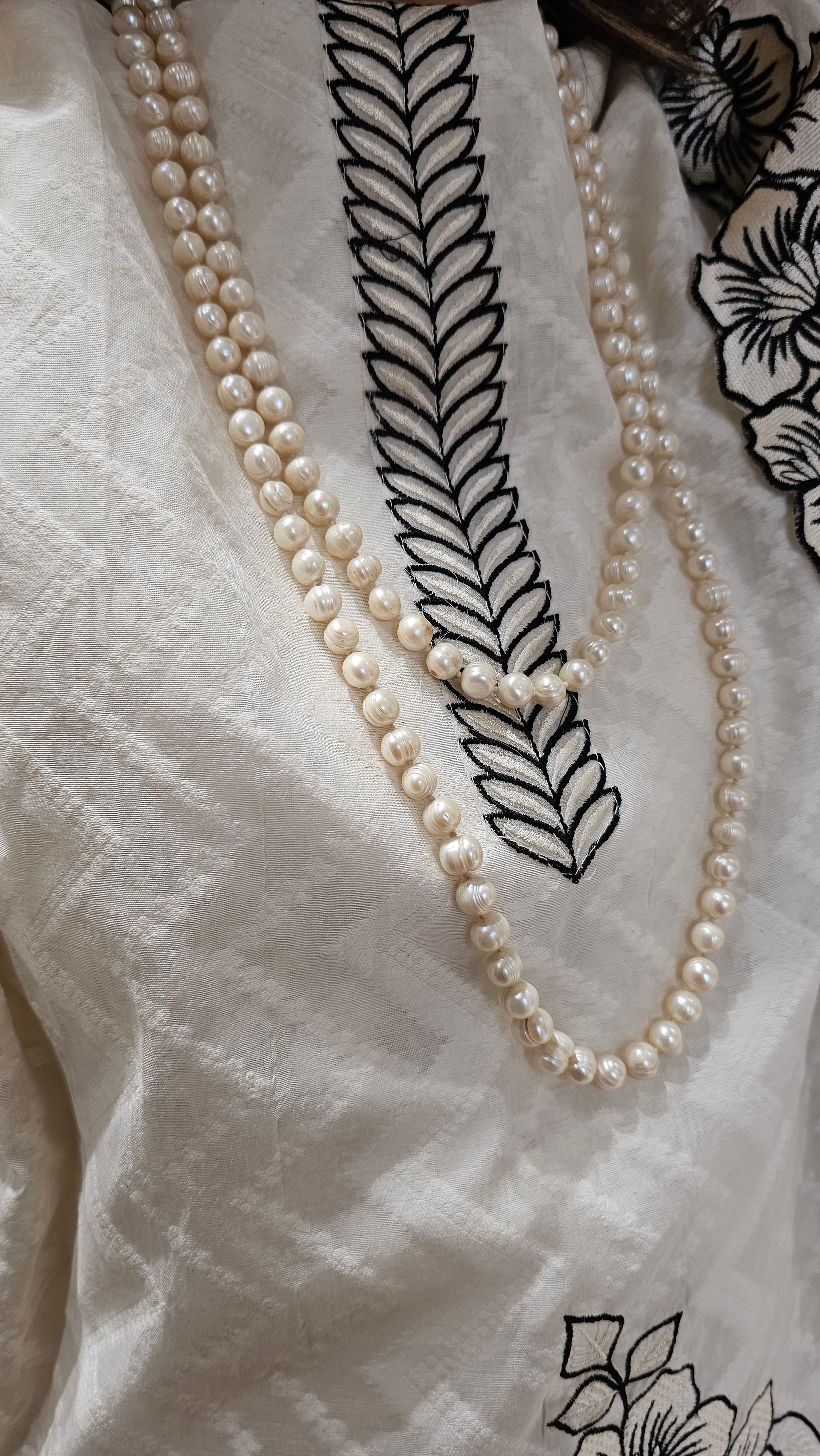 Stunning Mul - Mul & Unstitched 3 Piece Set with Applique Work