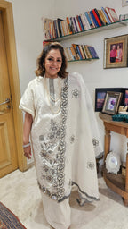 Stunning Mul - Mul & Unstitched 3 Piece Set with Applique Work