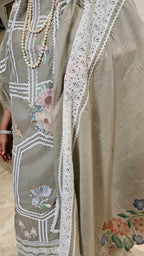Beautiful Mul 3 piece set with Lace & Thread work