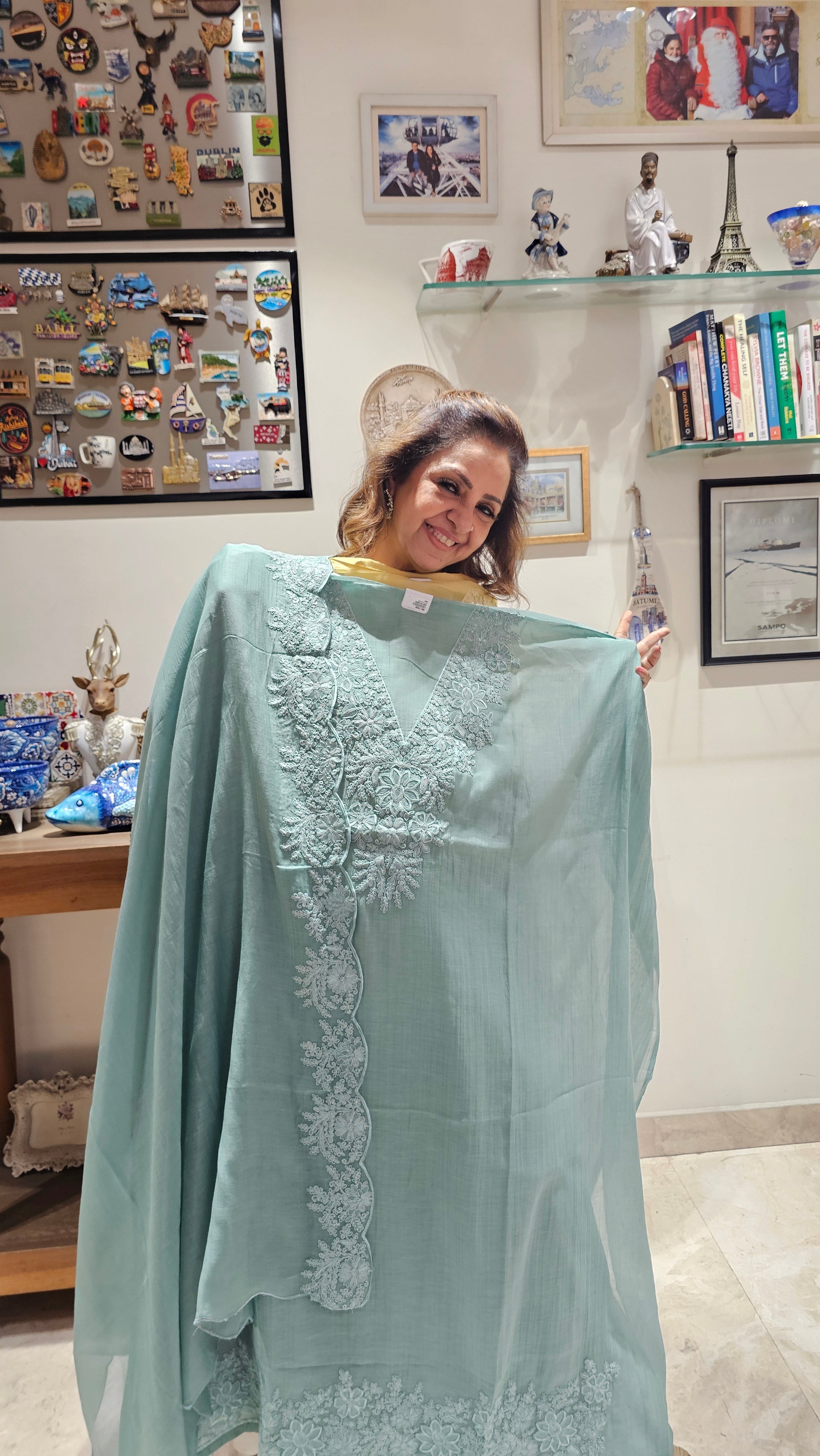 Stunning 3 Piece set with mul Top & Dupatta with Thread work with Rayon bottom