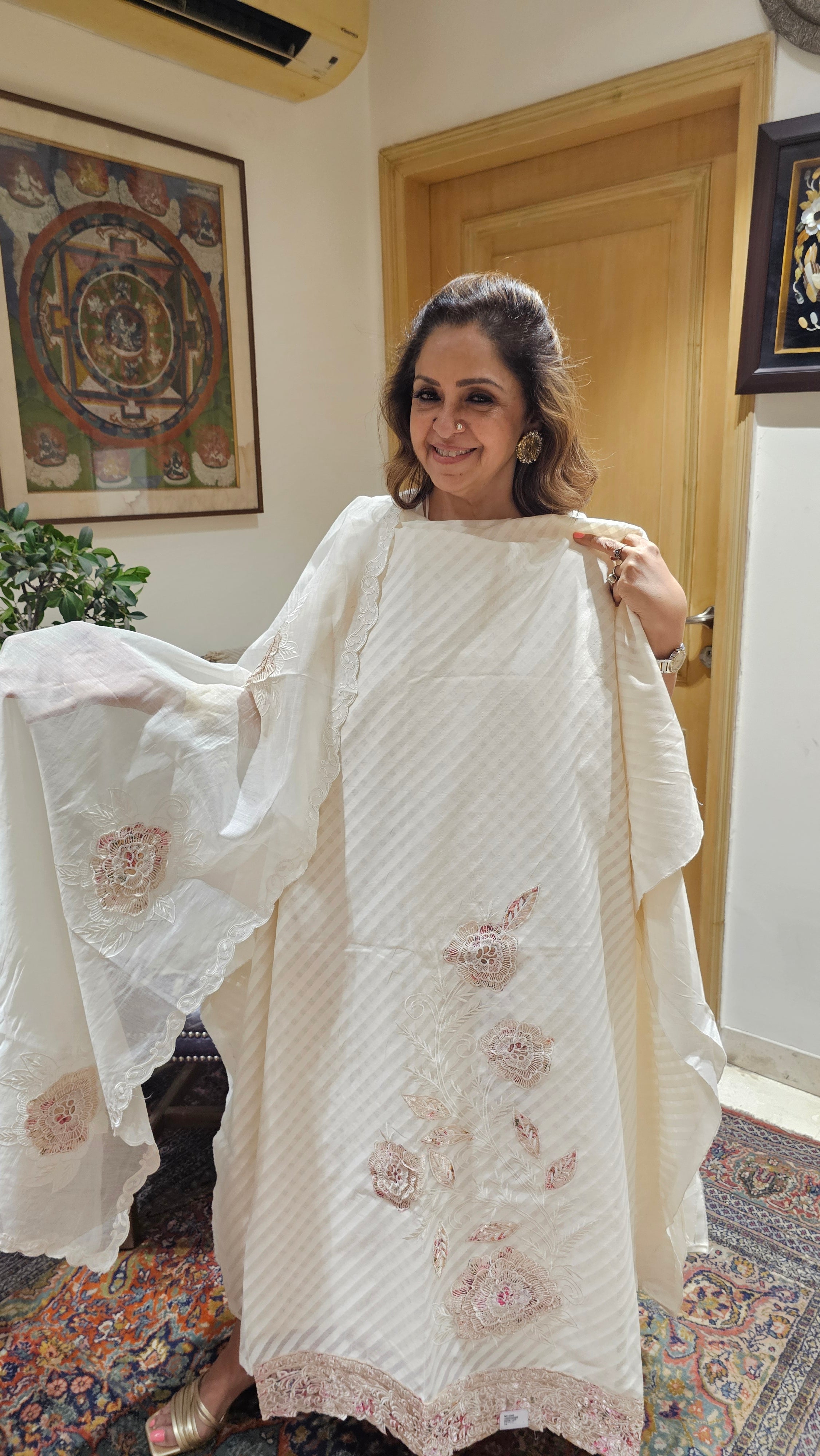 Beautiful Mul Top & Dupatta With Rayon Bottom With Thread work