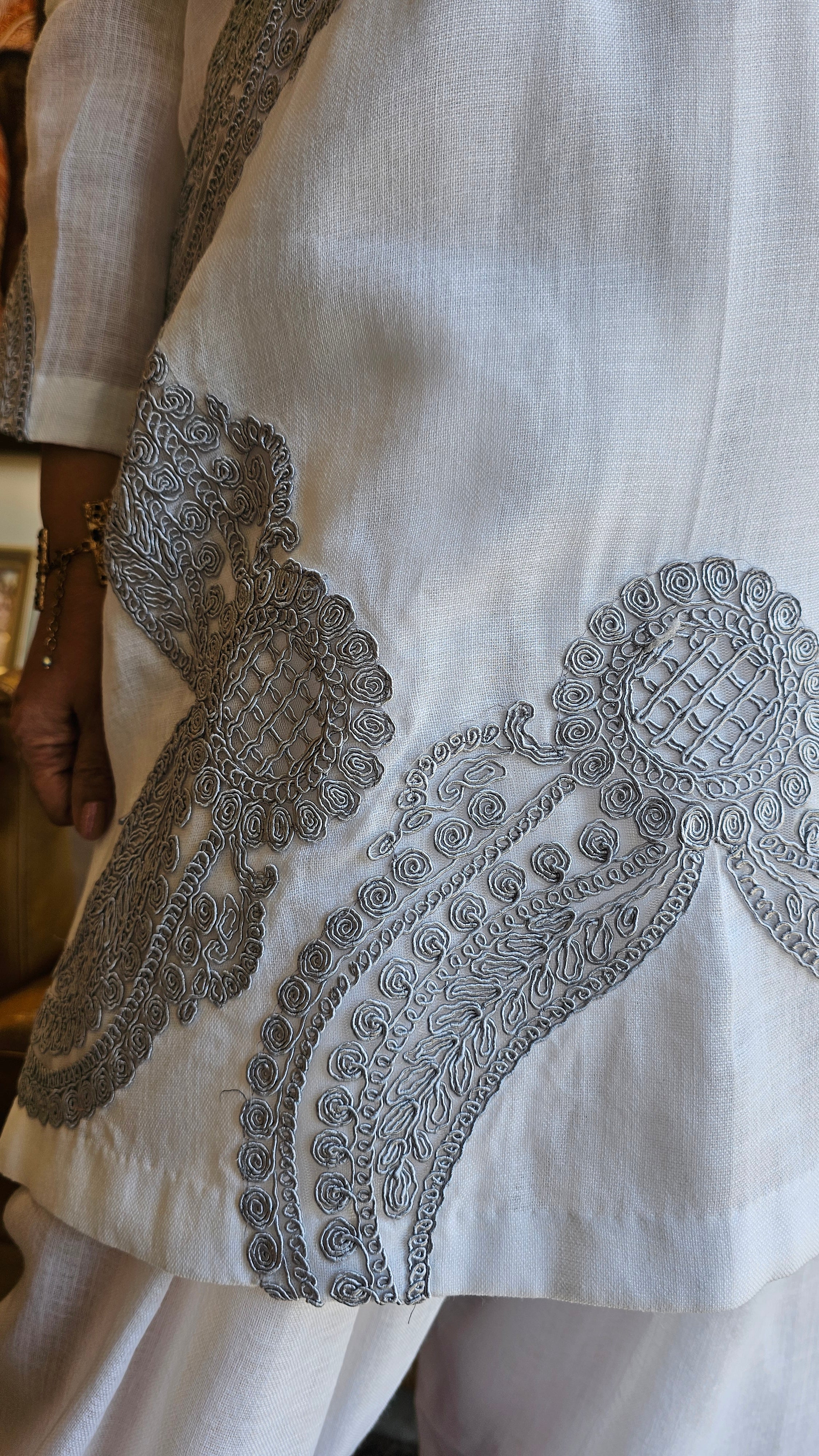 Mesmerising Linen Top and Bottom with Dori work with organza Dupatta