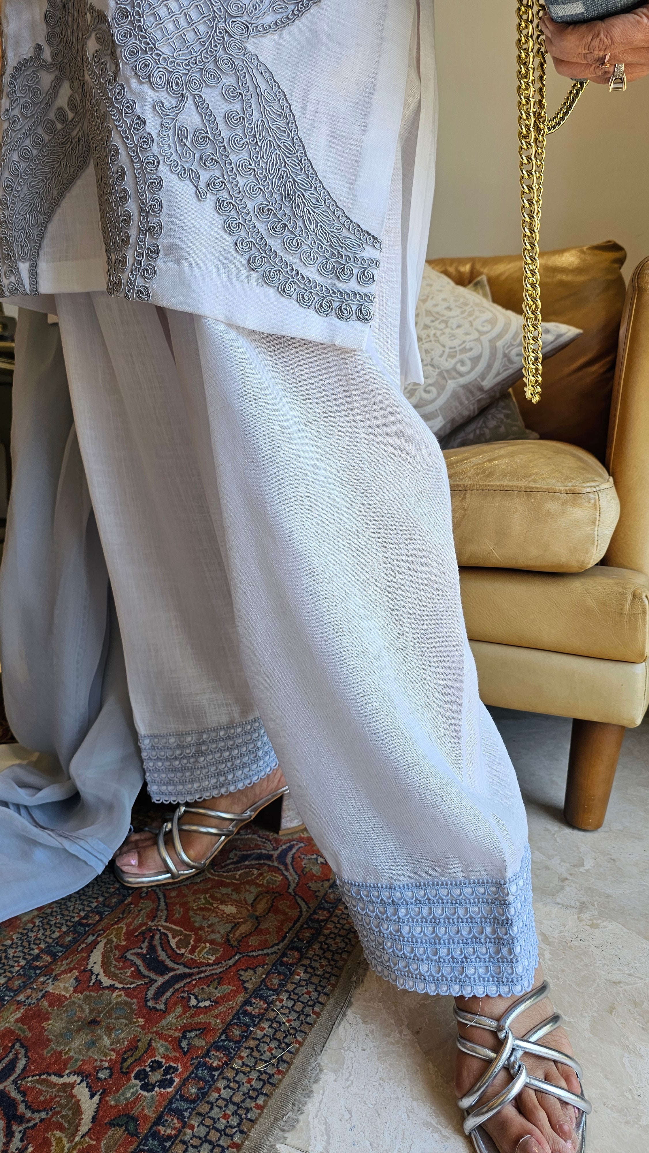 Mesmerising Linen Top and Bottom with Dori work with organza Dupatta