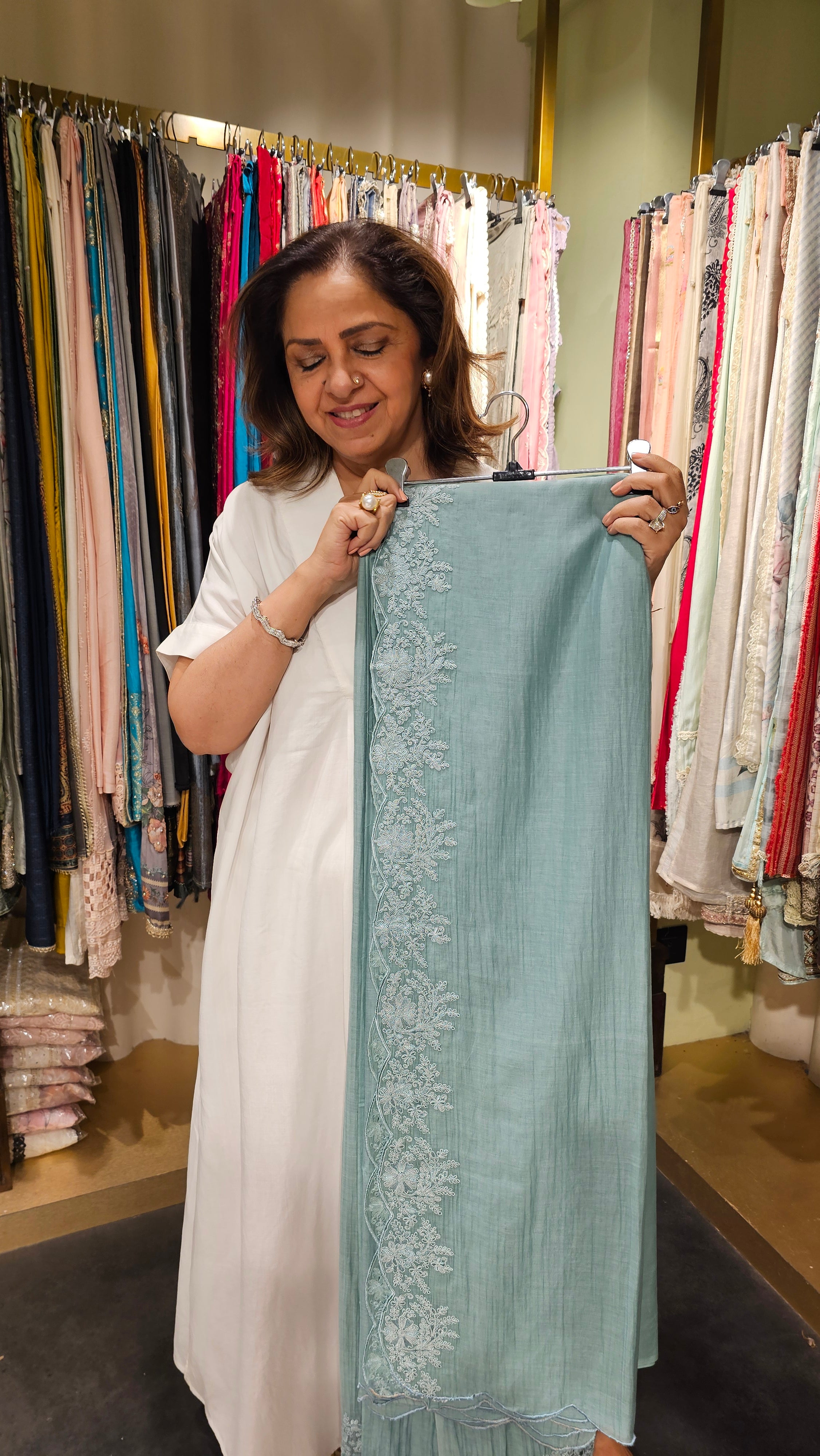 Beautiful Mul Fabric Suit trimmed With thread work