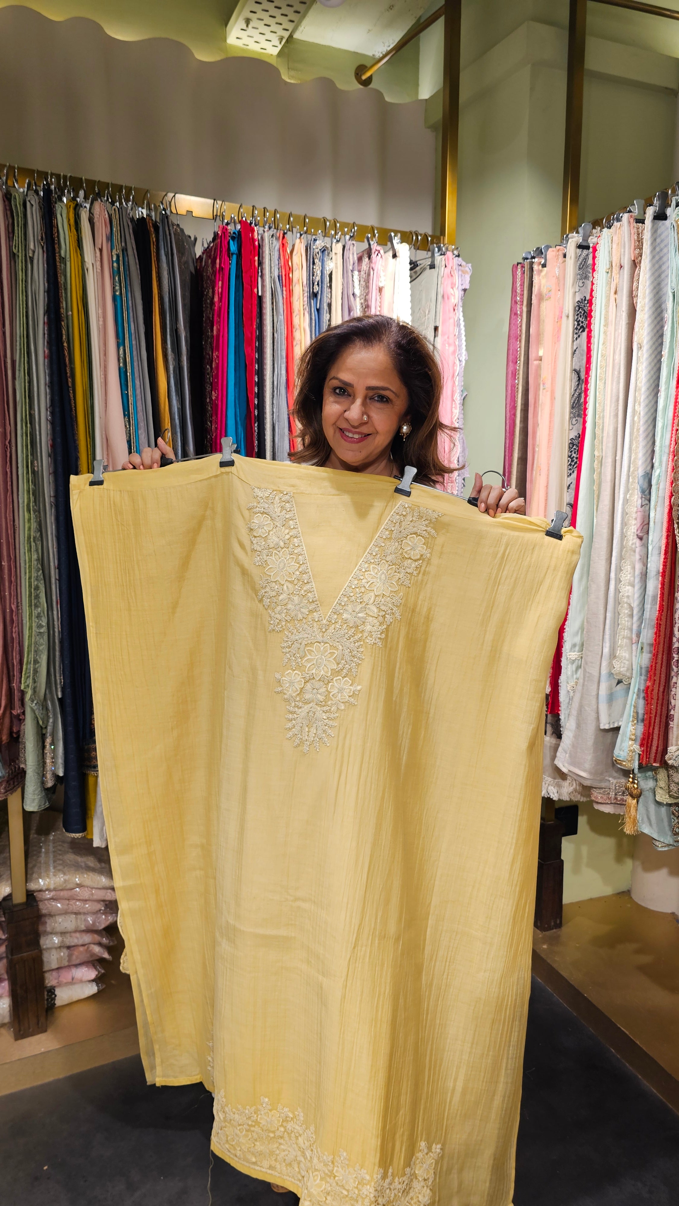 Beautiful Mul Fabric Suit trimmed With thread work