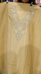 Beautiful Mul Fabric Suit trimmed With thread work