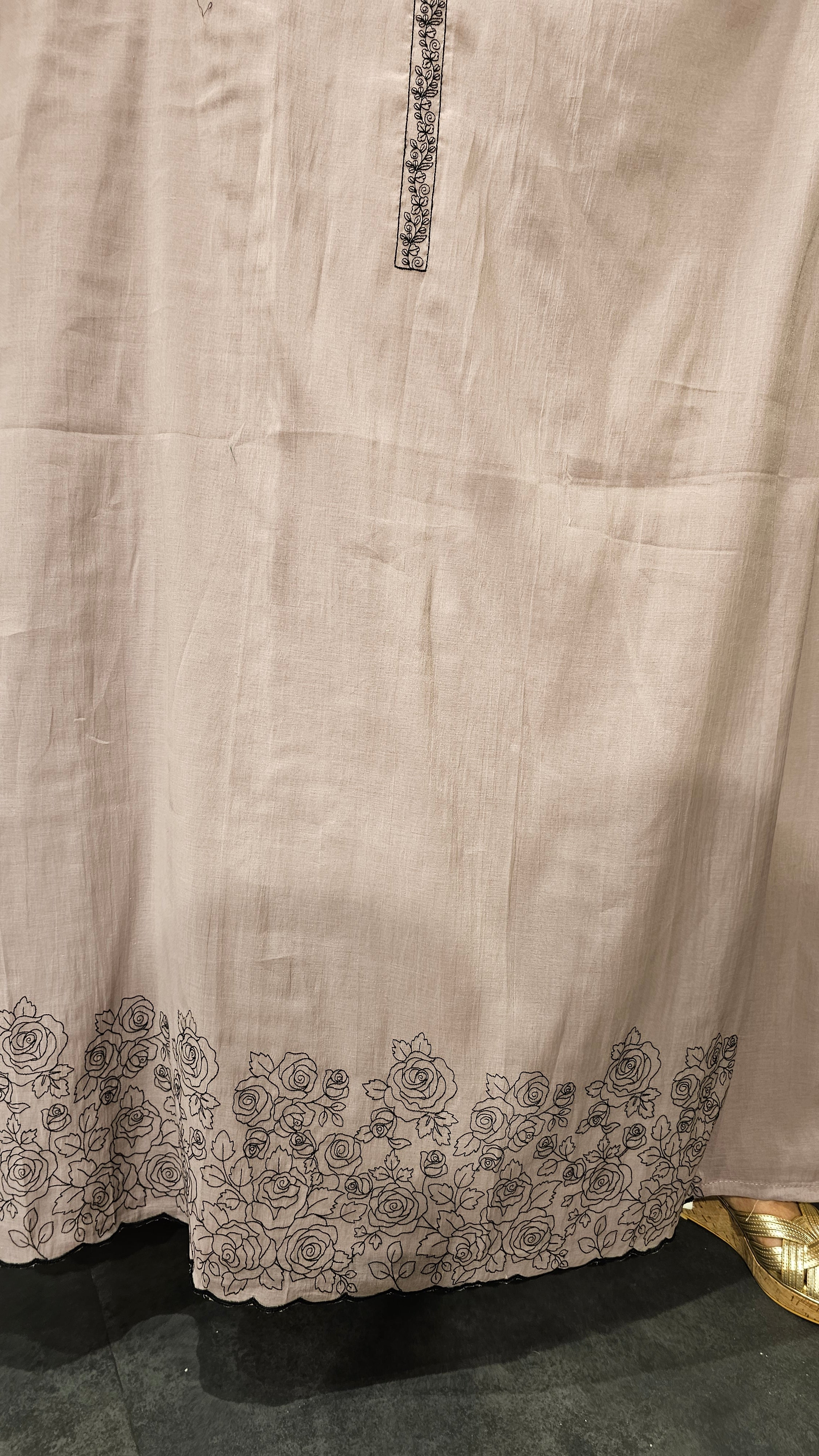 Beautiful Mul Top & Dupatta  with Rayon Bottom Suit trimmed With Thread Work