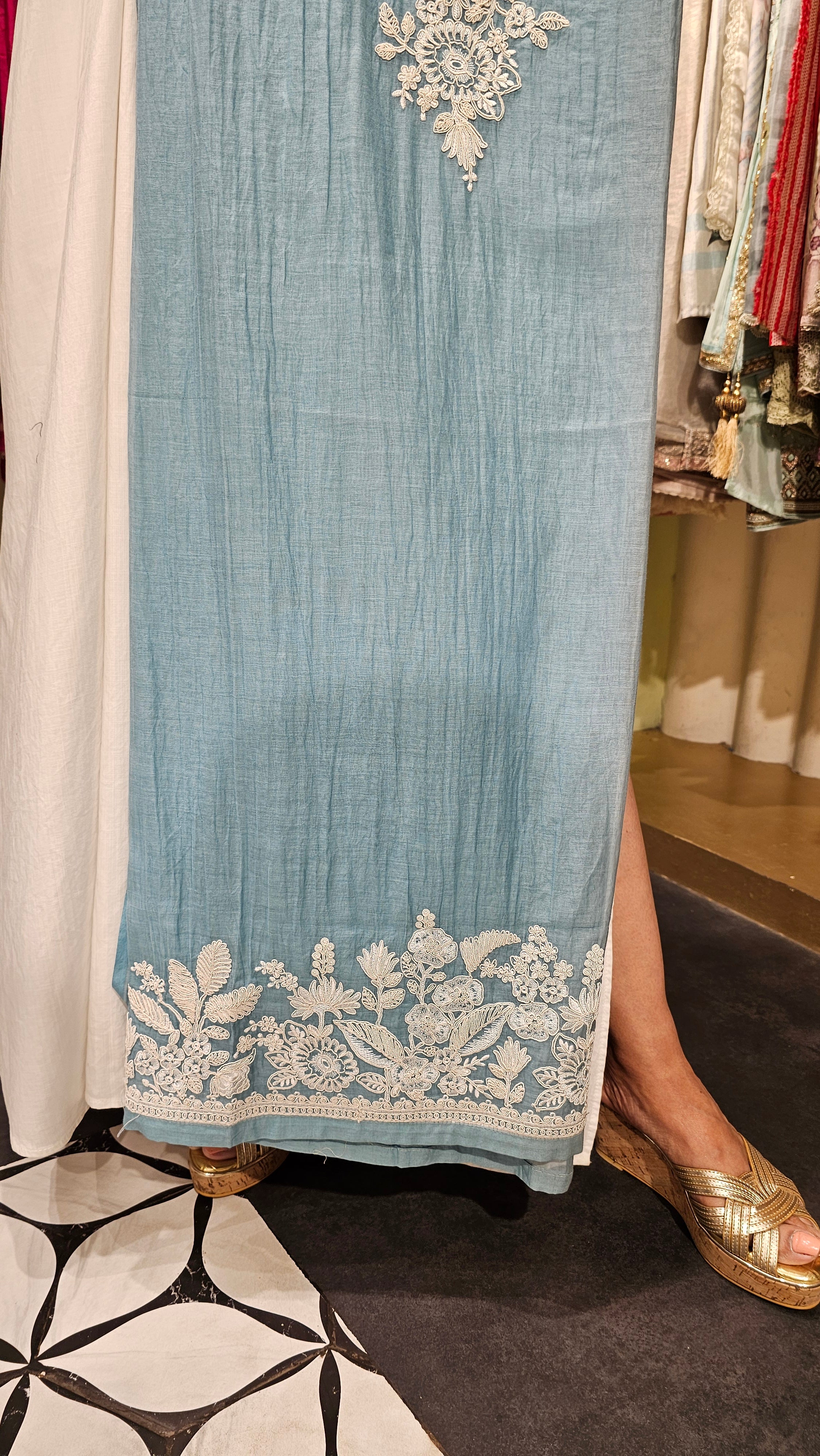 Stunning Mul Fabric Suit trimmed With Thread & Embroidery
