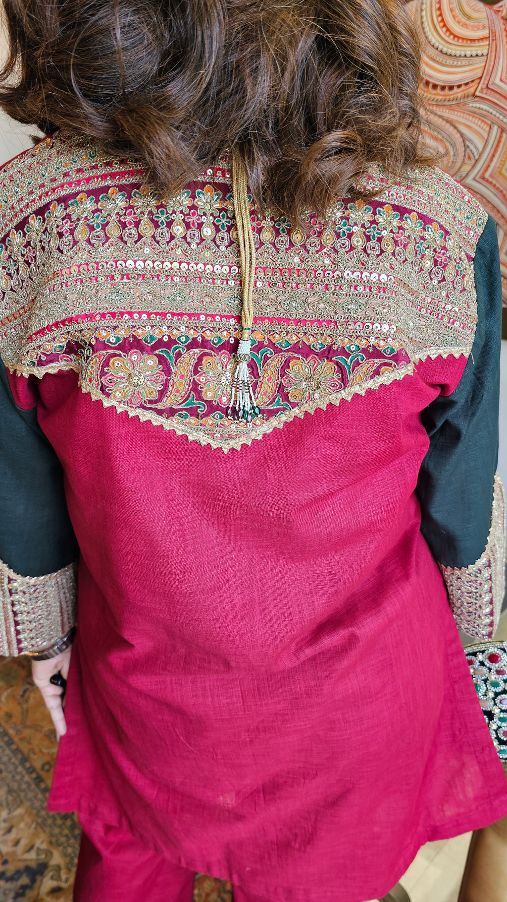 Stunning Linen Co-ord Set With Zari, Resham & Mirror Work