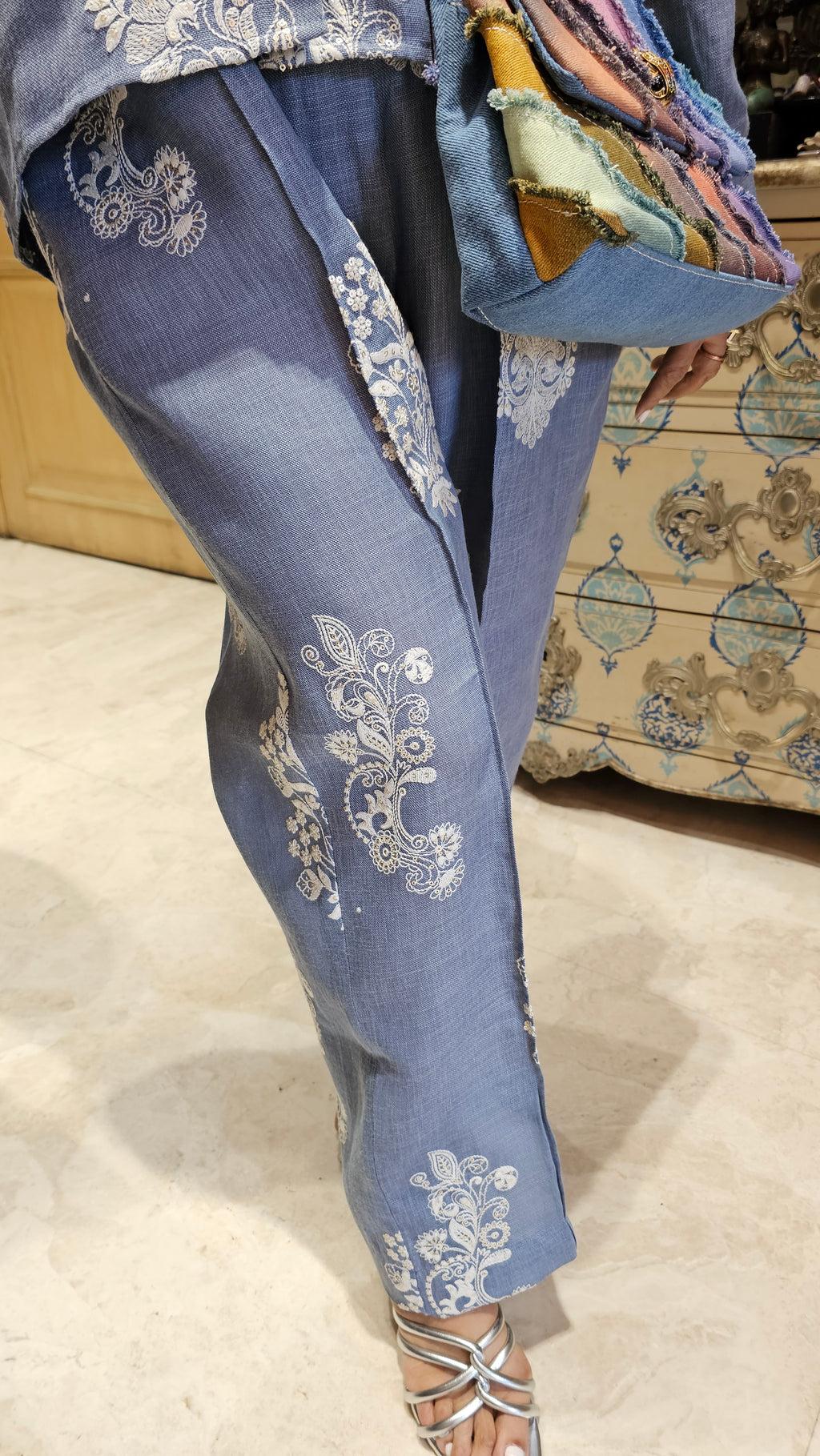 Beautiful Contemporary Style Embroidered Linen With Crochet Patch Work