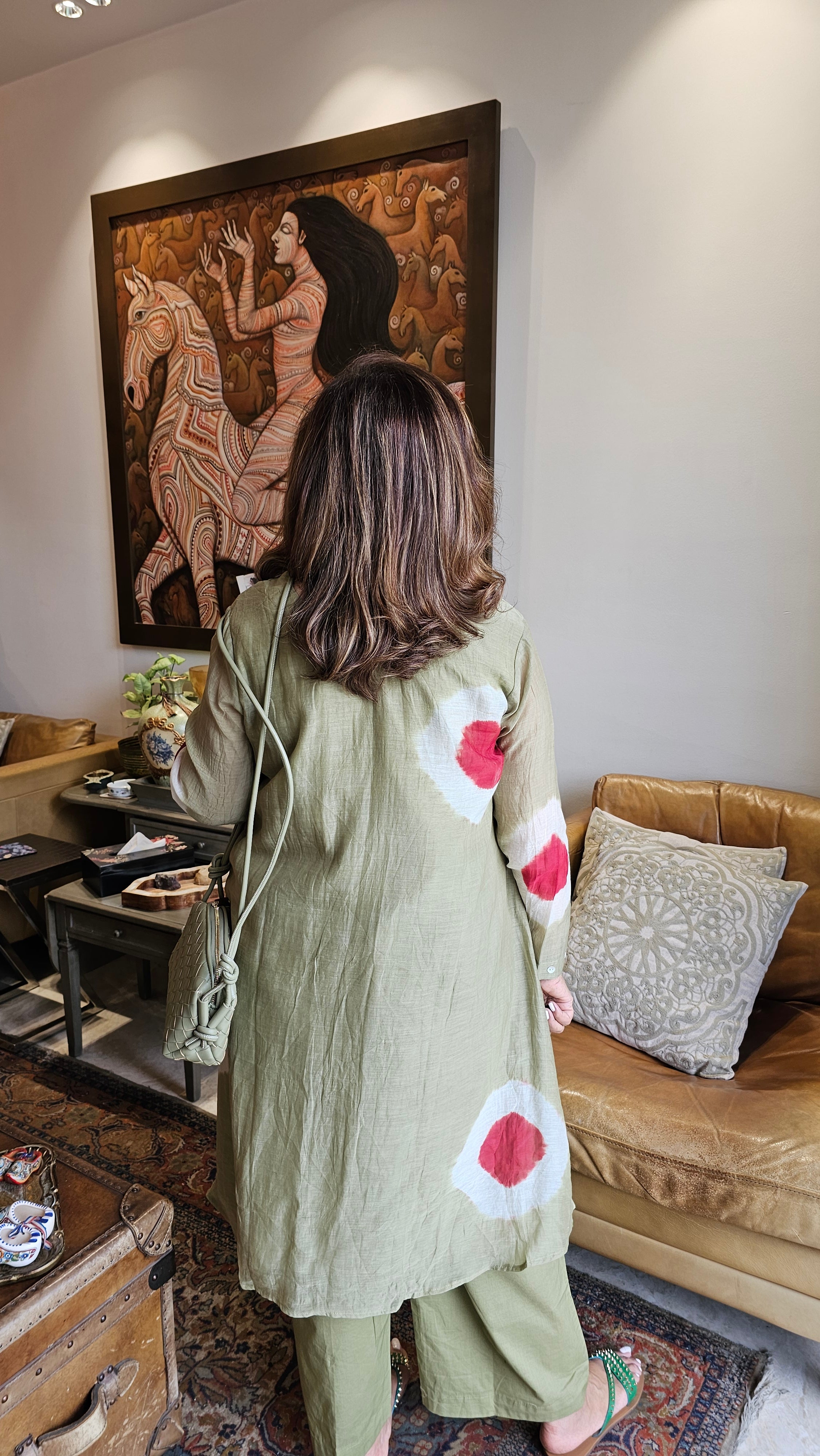 Beautiful Mul Tie & Dye Outfit with Mother of Pearl Work
