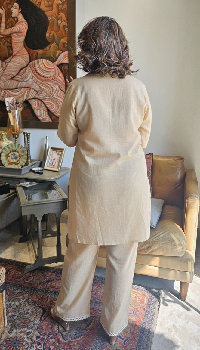 Gorgeous Mul Mul Co-ord set trimmed intricate Lace & Embellished with some hand embroidery